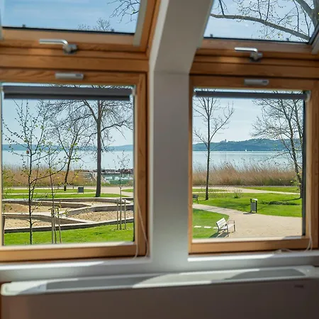 Golden Bridge בית הארחה באלאטונפורד